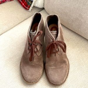 Size 6 Clarks booties